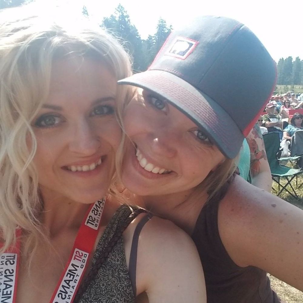 Meet your Posher, Casey